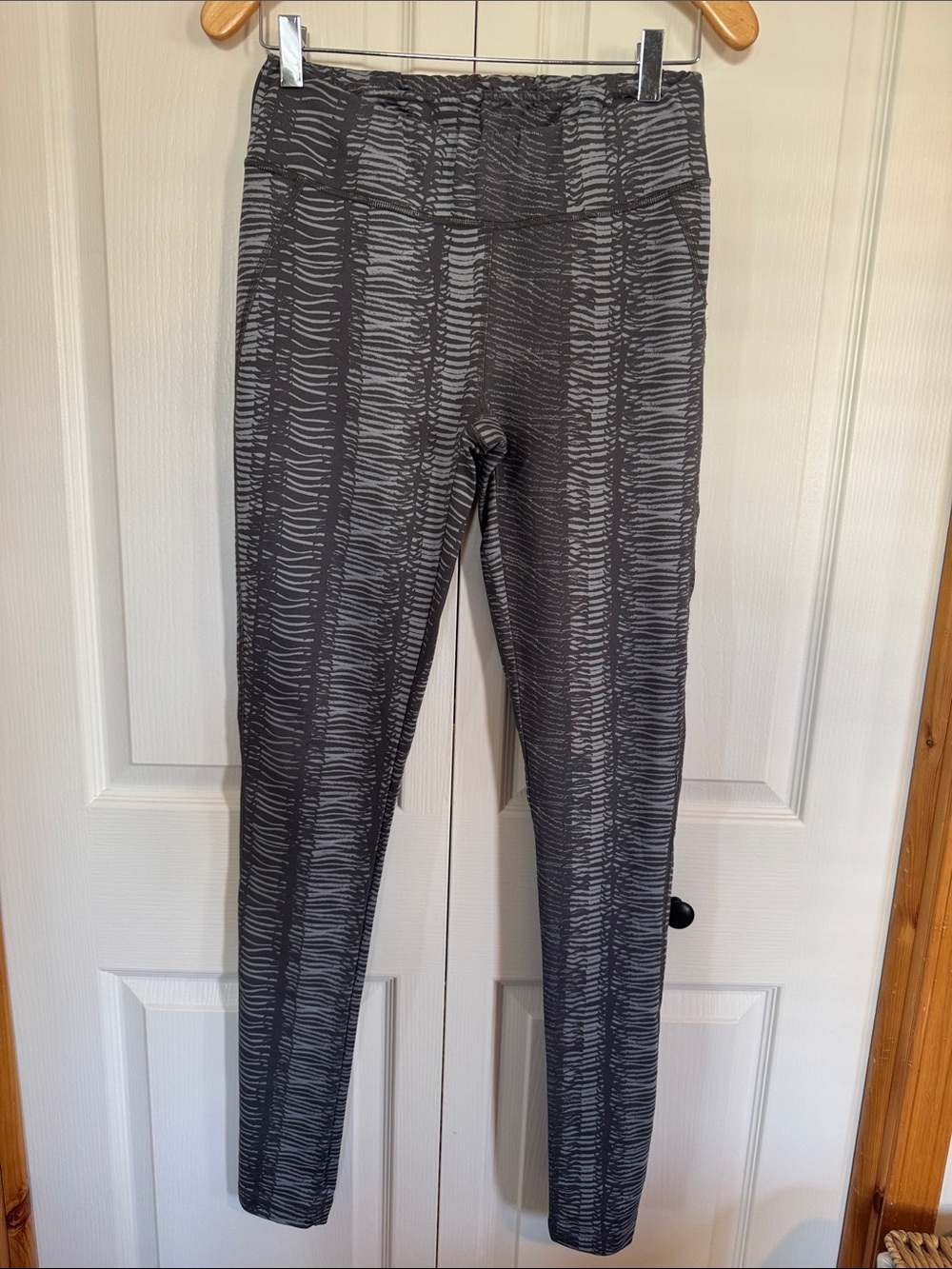 The North Face Gray & Black Striped Pattern Leggings